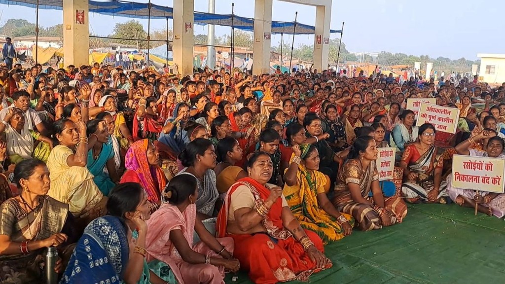 chhattisgarh | mid day meal | cooks |