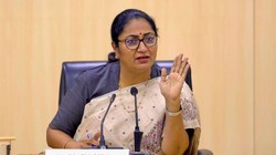 दिल्ली में ‘लाडली योजना’ होगी बंद, सीएम रेखा गुप्ता ने किया ऐलान, नई स्कीम एक अप्रैल से होगी लागू