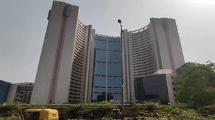 MCD commissioner financial powers,Delhi government news