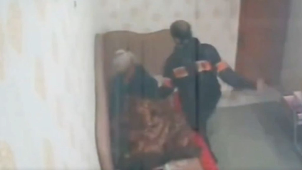 ghaziabad | up | son beats mother |