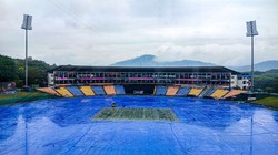 IRE vs ZIM LIVE Score Updates: आयरलैंड-जिम्बाब्वे मैच पर टिकी ऑस्ट्रेलिया की किस्मत, बारिश के कारण टॉस में देरी