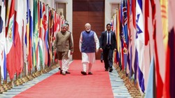 AI Summit 2026 LIVE Updates: पीएम मोदी आज करेंगे लीडरशिप समिट का भव्य आगाज़, 20 देशों के प्रमुख और 500 से ज्यादा एआई लीडर शामिल