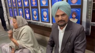 sidhu moosewala parents, balkaur singh, charan Kaur