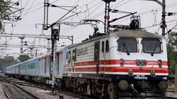 124 टर्मिनल का विकास, सामान्य डिब्बो में हर घंटे सफाई… बदलेगी भारतीय रेल की तस्वीर