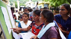 AP SSC Exam 2026: आंध्र प्रदेश में 10वीं के बोर्ड एग्जाम कल से, सेंटर पर जाने से पहले इन बातों का रखें ध्यान