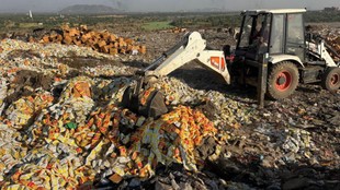 expired Amul products Jaipur, Jaipur food safety raid Amul products, Rajasthan destroys expired food stock