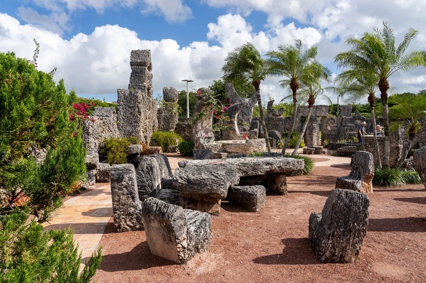 CORAL CASTLE
