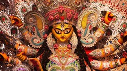 Maa Durga 108 Names: चैत्र नवरात्रि के 9 दिनों में करें मां दुर्गा के 108 नामों का स्मरण, मनोकामना पूर्ति के लिए है धार्मिक मान्यता