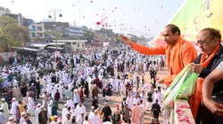 ‘राम के बिना रमज़ान नहीं, ईद के बिना दीवाली नहीं’, जयपुर की ईदगाह में हिंदुओं ने मुस्लिमों पर बरसाए फूल