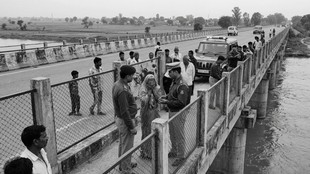 Etawah Newlywed Woman Jumps Off Bridge Married Just Two Days Ago Investigation Underway