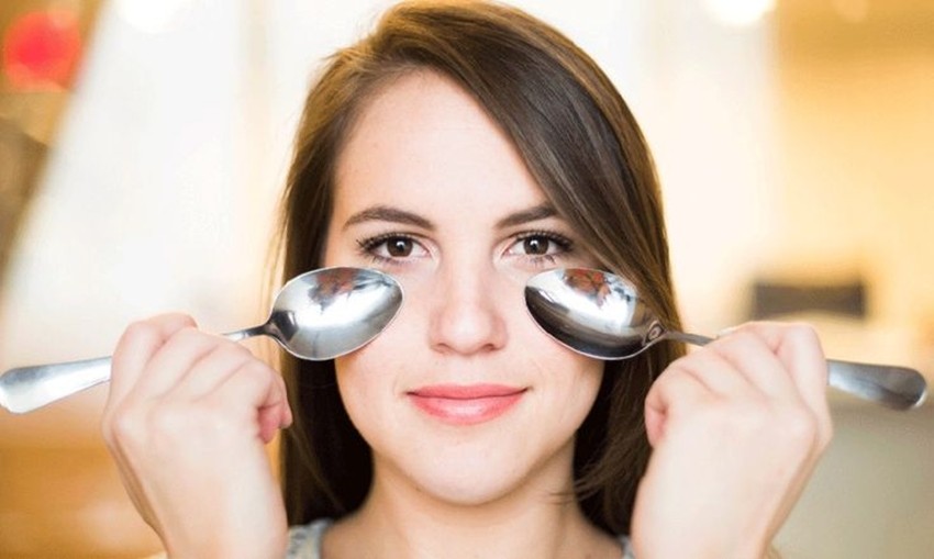 Hold a frozen spoon under your eyes