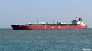 India Flagged Ships, Strait of Hormuz, Hindi News