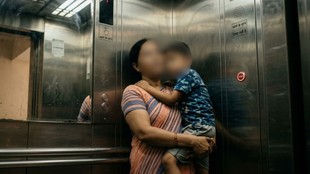 Greater Noida Woman Trapped with Child in High Rise Society Elevator No Assistance Received for 40 Minutes