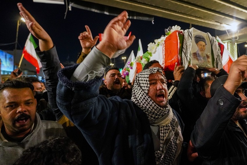 Iran leadership crisis