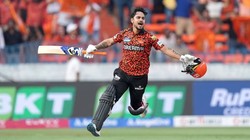 इशान किशन ने अपने नाम कर लिया बड़ा रिकॉर्ड, 27 साल 253 दिन की उम्र में ऐसा करने वाले पहले भारतीय बने