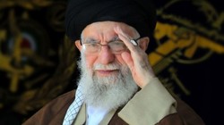 खामेनई की मौत पर बाराबंकी के किंतुर में मातम, जानें- ईरान के सर्वोच्च नेता का इस गांव से क्या है कनेक्शन