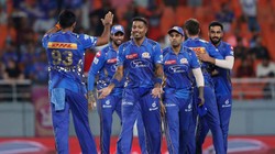 IPL 2026: मुंबई की टीम को लगा बड़ा झटका, KKR के खिलाफ पहले मैच के लिए दो खिलाड़ी नहीं हो पाएंगे उपलब्ध