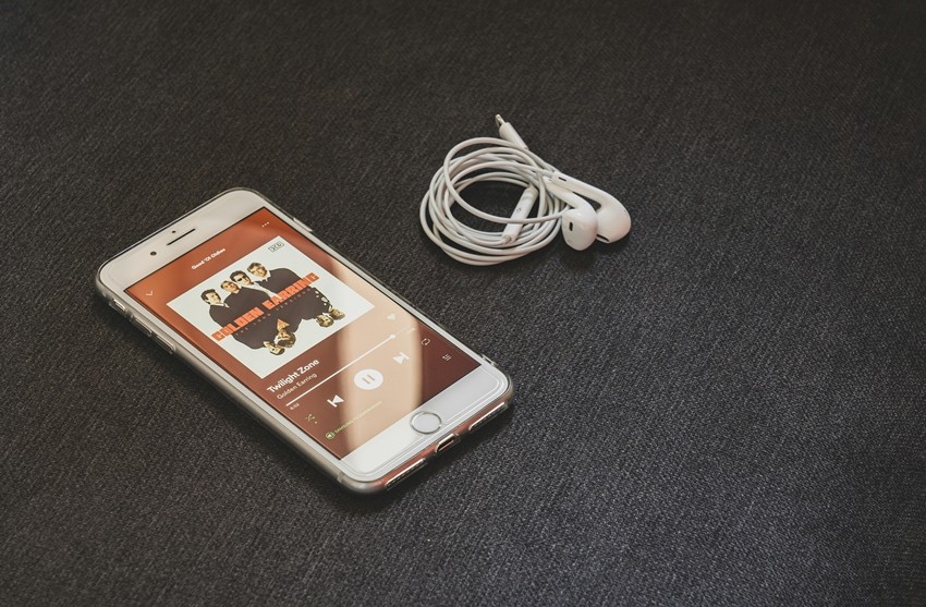 Make a playlist in the target language