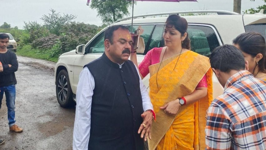 Ashok Kharat Arrested in Rape Case Photo with Eknath Shinde and Rupali chakankar Raises Political Temperatures