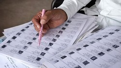 सिस्टम की बलि चढ़ी संवेदना: बेटी की शादी के लिए छुट्टी न मिली, तो BLO ने लगा ली फांसी | संपादकीय