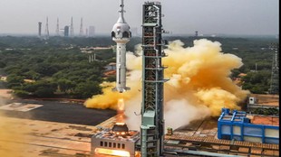 moon space race, chandrayan 3 India, Artemis program NASA