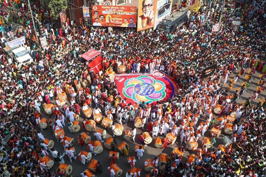 Streets of Nagpur and Navi Mumbai Come Alive with Festivities