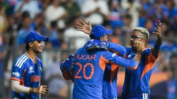 ‘बेंच पर बैठा देंगे तो उसका दिल बैठ जाएगा’, इस खिलाड़ी के सपोर्ट में उतरे हरभजन; प्लेइंग 11 से बाहर नहीं करने का किया आग्रह