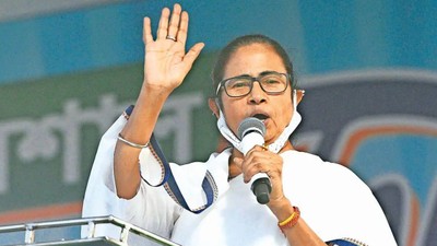 TMC ने मेनिफेस्टो में किए 10 वादे, ममता का युवाओं, महिलाओं और बुजुर्गों पर फोकस