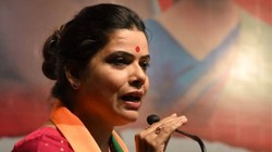 ‘लाल-नीली बत्ती’ गाड़ी से विवादों में आईं बीएमसी मेयर रितु तावड़े, जानें लाइट को लेकर क्या हैं नियम