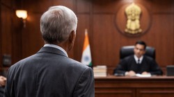 37 साल की नौकरी, रिटायरमेंट के दिन बर्खास्तगी: दिल्ली हाई कोर्ट ने PNB से किया सवाल- एक शख्स को क्यों मिली सबसे कठोर सजा