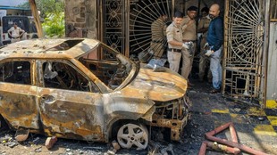 indore ev fire | latest news | hindi news |