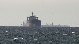 iraq suspends oil terminal | latest news | hindi news