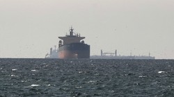 इराक के ऑयल पोर्ट्स पर काम ठप, माल्टा के टैंकर पर विस्फोट के बाद खतरे में समुद्री सुरक्षा