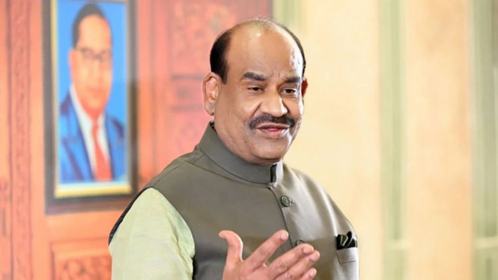 विपक्ष ओम बिरला को हटाने का प्रस्ताव पेश कर सकता है। (Image Source: Express)