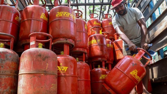 lpg supply inida, india lpg crisis, lpg crisis