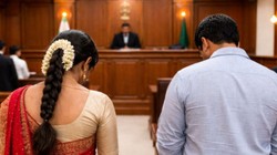 मृत भ्रूण लेकर जज के सामने पहुंचा शख्स, मारुती सुजुकी कंपनी से मांगा 200 करोड़ रुपये का मुआवजा, जानें फिर क्या हुआ