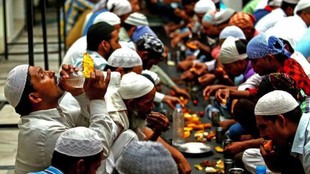 muslim community | iftar party | senegal | ramadan |