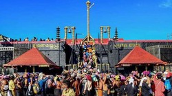 सबरीमाला में महिलाओं के प्रवेश पर केरल सरकार नरम, कहा- व्यापक परामर्श के बाद होगा फैसला