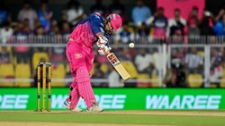 ‘वीडियो गेम की तरह क्रिकेट खेल रहे हैं’, कैफ ने वैभव सूर्यवंशी की तारीफ में गढ़े कसीदे