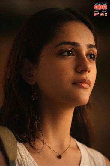 Aneet Padda won the award in the Breakthrough New Actor (Female) category for her performance in the film Saiyaara.