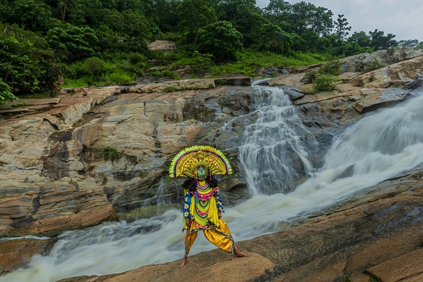 CHHAU DANCE