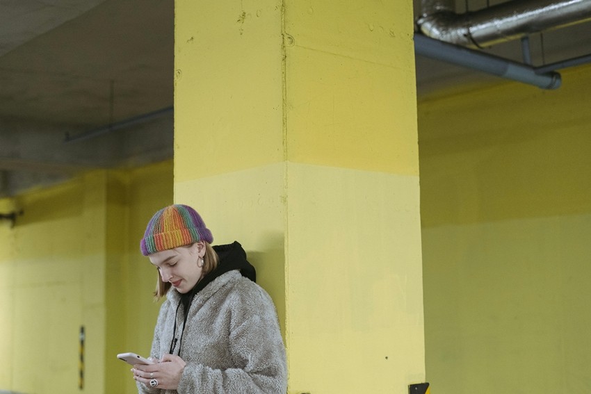 CONSTANTLY LOOKING DOWN AT YOUR PHONE