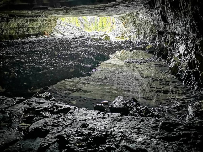 Castleguard Cave (Canada)
