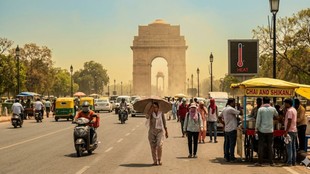 Delhi Heatwave Alert Temperature Crosses 43 degree Celcius IMD Warns of Severe Heat for Next Four Days