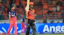 इशान शतक से चूके पर बनाए 4 बड़े रिकॉर्ड; सहवाग को पीछे छोड़ गिल, गेल, कोहली, डुप्लेसिस की बराबरी की