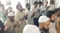 अमेरिका-ईरान युद्ध विराम: हैदराबाद में विशेष नमाज का आयोजन, ईरान की जीत के लिए की गईं दुआएं