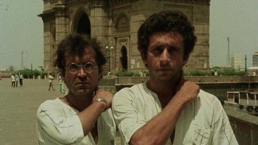 Jaane Bhi Do Yaaro (1983)