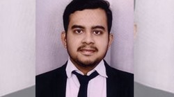 ‘भगवान किसी को ऐसे पापा ना दें’, कानपुर कचहरी की 5वीं मंजिल से कूदकर वकील प्रियांशु ने दी जान, अंतिम नोट में छलका दर्द