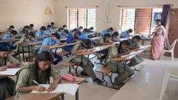 Karnataka 2nd PUC Results 2026 Date: कर्नाटक 2 पीयूसी रिजल्ट 9 अप्रैल को होगा जारी, बोर्ड के ने कंफर्म की तारीख; यहां देखें स्कोरकार्ड डाउनलोड करने का तरीका