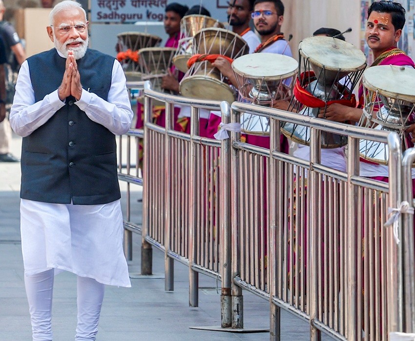 PM Modi roadshow Varanasi
